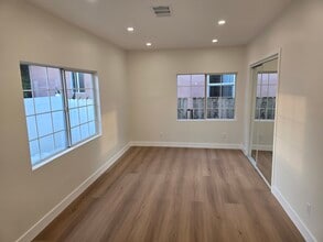 6703 Cedros Ave in Los Angeles, CA - Building Photo - Building Photo