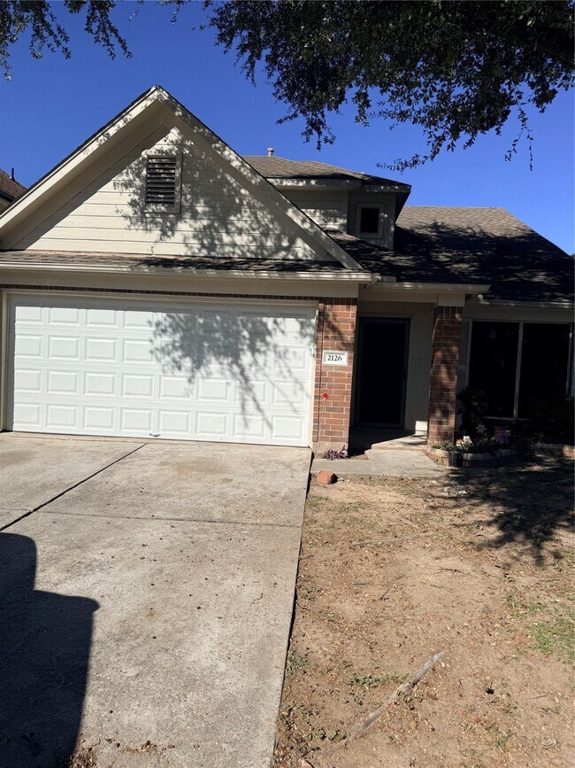 2126 Hadden Hollow Dr in Houston, TX - Building Photo - Building Photo