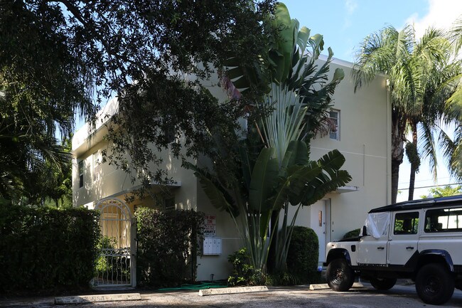 1700 S Olive Ave in West Palm Beach, FL - Foto de edificio - Building Photo