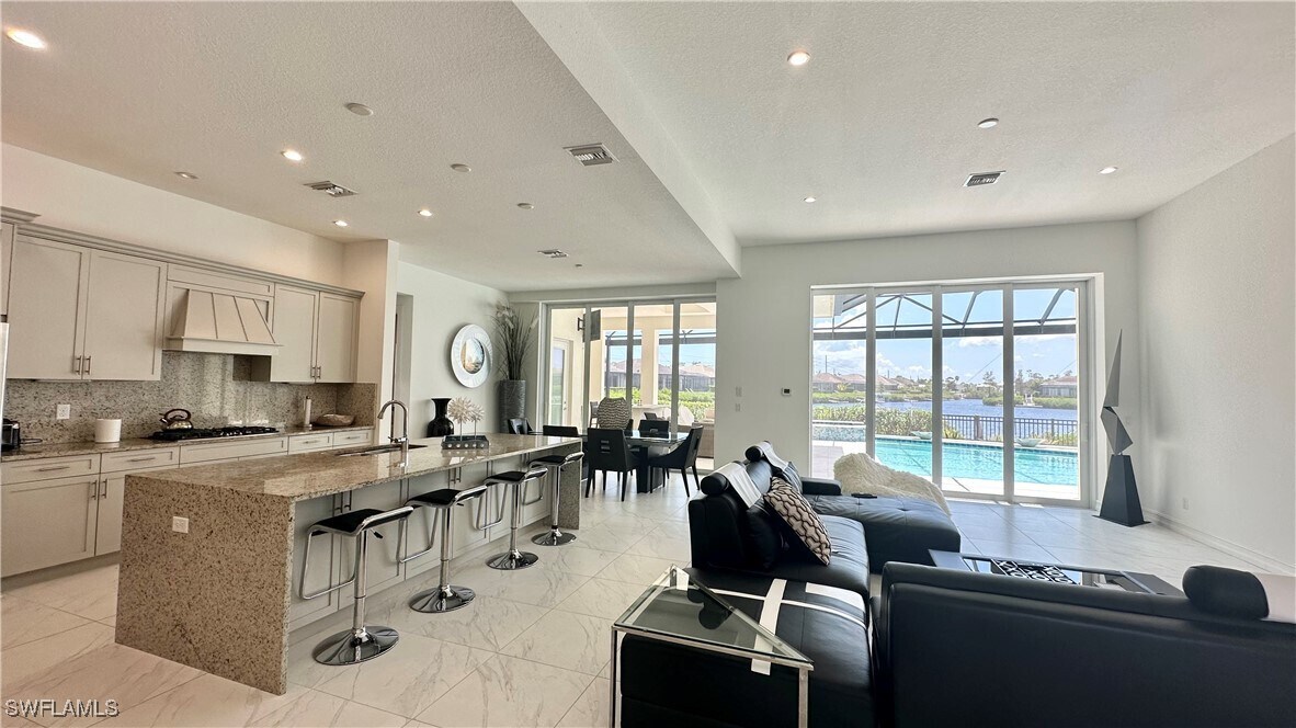 17288 Hidden Estates Cir in Ft. Myers, FL - Building Photo
