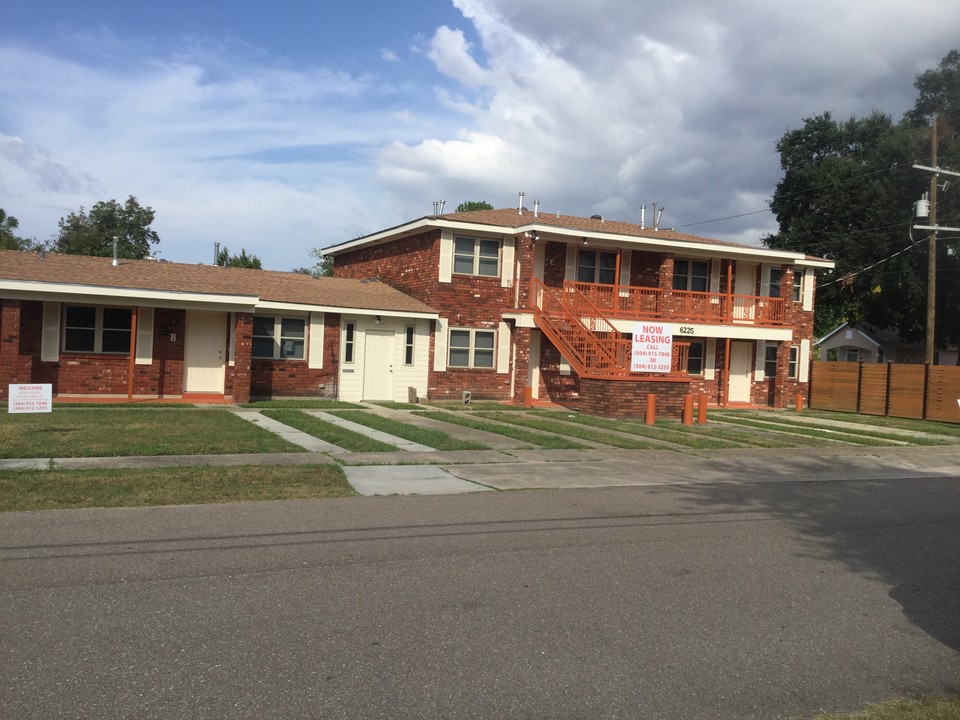 6225 Urquhart Street, LLC in New Orleans, LA - Building Photo