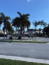 904 SW 154th Path in Miami, FL - Building Photo - Building Photo