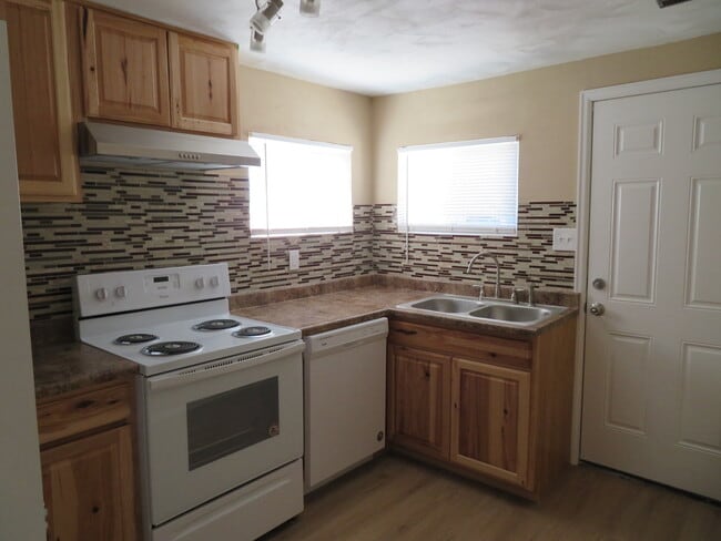 property at 726 E Fountain Blvd