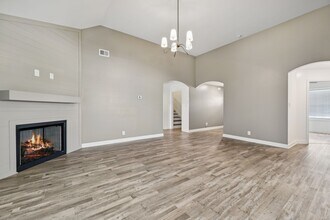 219 Dugger Dr in Clarksville, TN - Building Photo - Building Photo