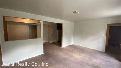 904 Milstead Rd in Fairfield, AL - Building Photo - Building Photo