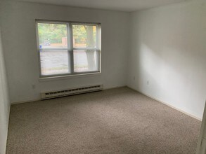 31 Wellington Dr, Unit 31 in Farmington, CT - Building Photo - Building Photo