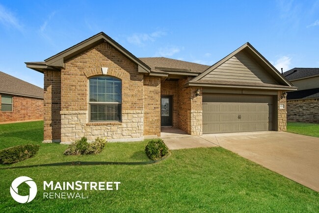421 E Mobile Terrace in Mustang, OK - Building Photo - Building Photo