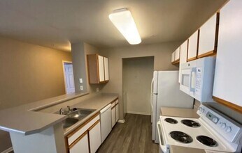 2226 W Elizabeth St, Unit C202 in Fort Collins, CO - Building Photo - Building Photo