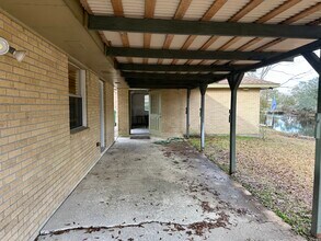 617 Legendre Dr in Slidell, LA - Foto de edificio - Building Photo