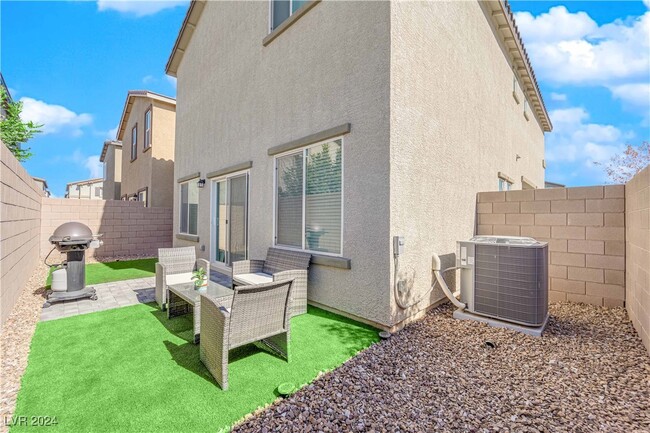 10059 Indigo Cliffs St in Las Vegas, NV - Building Photo - Building Photo