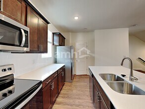 6041 W Copperhawk Dr in South Jordan, UT - Building Photo - Building Photo