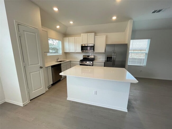 1604 Chapel Rnch Rd in Georgetown, TX - Building Photo - Building Photo