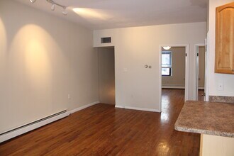1121 Walnut St in Philadelphia, PA - Building Photo - Building Photo