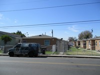 3386 Norton Ave in Lynwood, CA - Foto de edificio - Building Photo