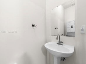 2308 SE 24th Ave in Homestead, FL - Building Photo - Building Photo