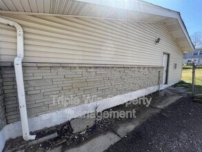2636 Hadden Dr in St. Louis, MO - Building Photo - Building Photo