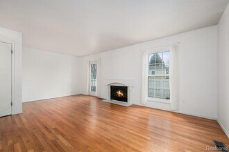 41712 Onaway Dr in Northville, MI - Building Photo - Building Photo