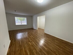 7219 Tanager St in Houston, TX - Foto de edificio - Building Photo