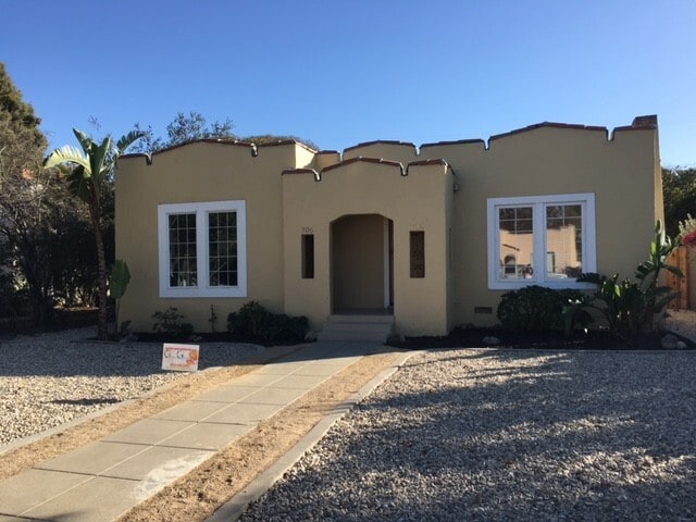 property at 704-706 E Orange St