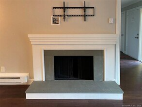 311 Heritage Vlg in Southbury, CT - Building Photo - Building Photo