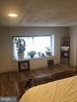 838 Corinthian Ave in Philadelphia, PA - Building Photo