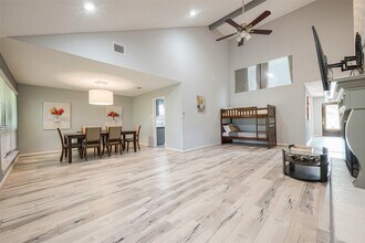 1723 Rock Fence Dr in Richmond, TX - Building Photo - Building Photo