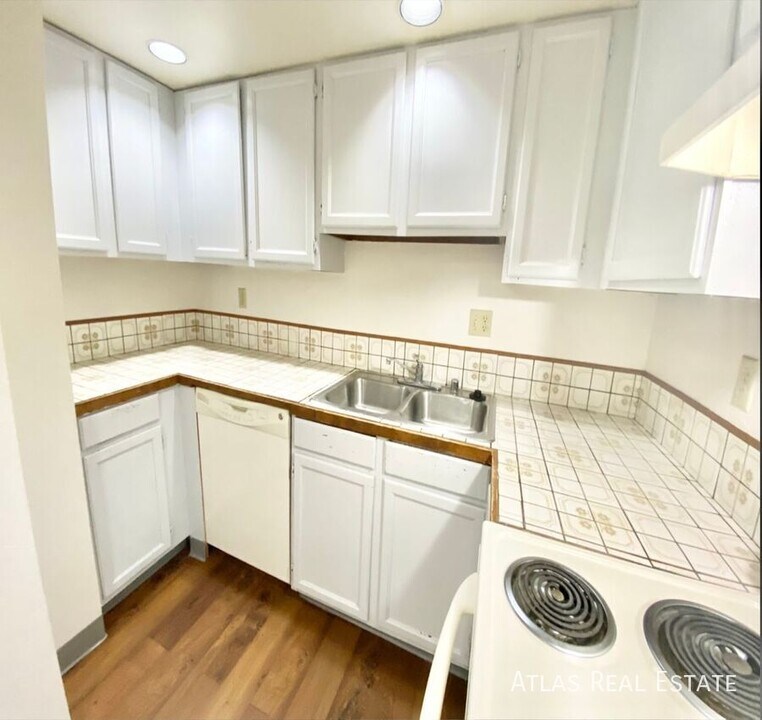 2359 Split Rock Dr in Colorado Springs, CO - Building Photo