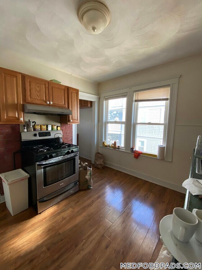 268 Boston Ave in Medford, MA - Building Photo - Building Photo