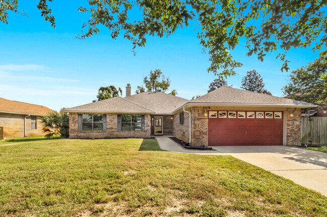 property at 10033 Via Grande