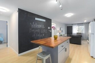 1800 King George Blvd in Surrey, BC - Building Photo - Building Photo