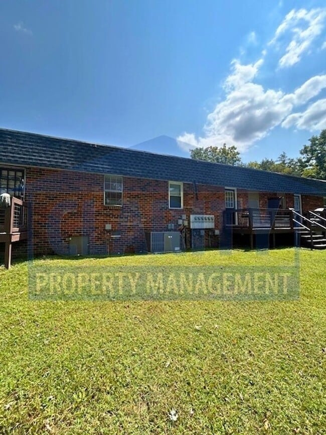 615 Beech Cir NW in Cleveland, TN - Building Photo - Building Photo