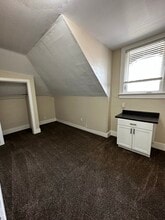 422 Loras Blvd in Dubuque, IA - Building Photo - Building Photo