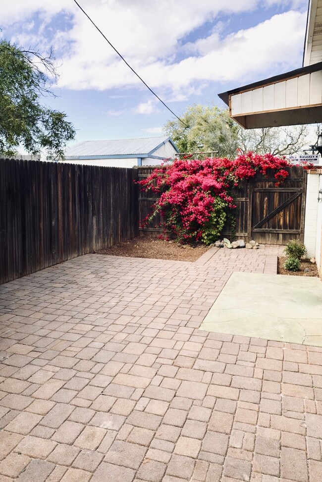 2528 E Lee St in Tucson, AZ - Building Photo - Building Photo