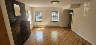32 Greene Ave in Brooklyn, NY - Building Photo