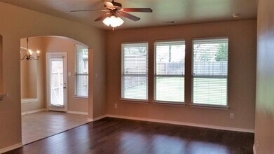 806 Bens Dr in Anna, TX - Building Photo - Building Photo