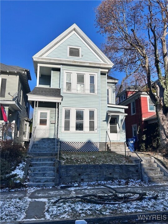 446 Bryant Ave in Syracuse, NY - Building Photo