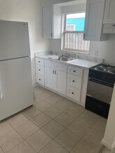 11135 2nd St E in Treasure Island, FL - Building Photo - Building Photo