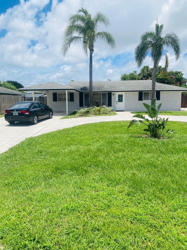 property at 4295 Crestdale St