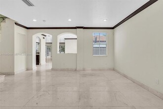 1102 SW 149th Path in Miami, FL - Building Photo - Building Photo