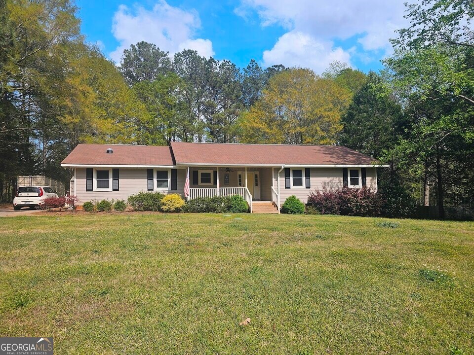 150 Coni Ln in Zebulon, GA - Building Photo