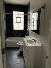 7812 S South Shore Dr in Chicago, IL - Building Photo - Building Photo