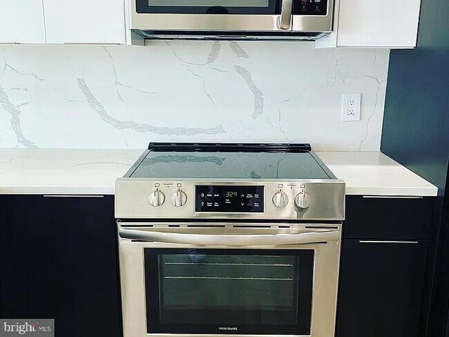 property at 1518 N 8th St