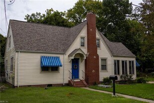 107 E Taylor Ave, Unit Room 1 in Hampton, VA - Building Photo