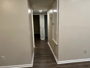 3156 Heathstead Pl, Unit E in Charlotte, NC - Foto de edificio - Building Photo