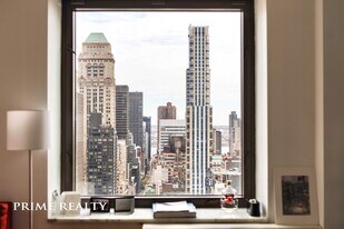 100 W 39th St, Unit 40E in New York, NY - Building Photo