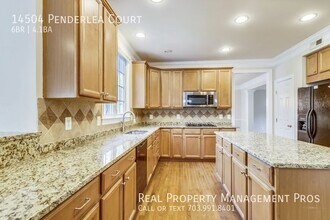 14504 Penderlea Ct in Gainesville, VA - Foto de edificio - Building Photo