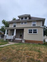 4420 8th Ave in Rock Island, IL - Building Photo