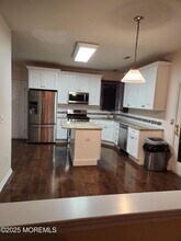 42 Vardon Way in Farmingdale, NJ - Building Photo - Building Photo