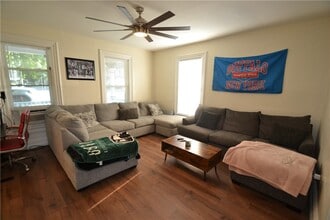 505 E Main St in Palmyra, NY - Building Photo - Building Photo