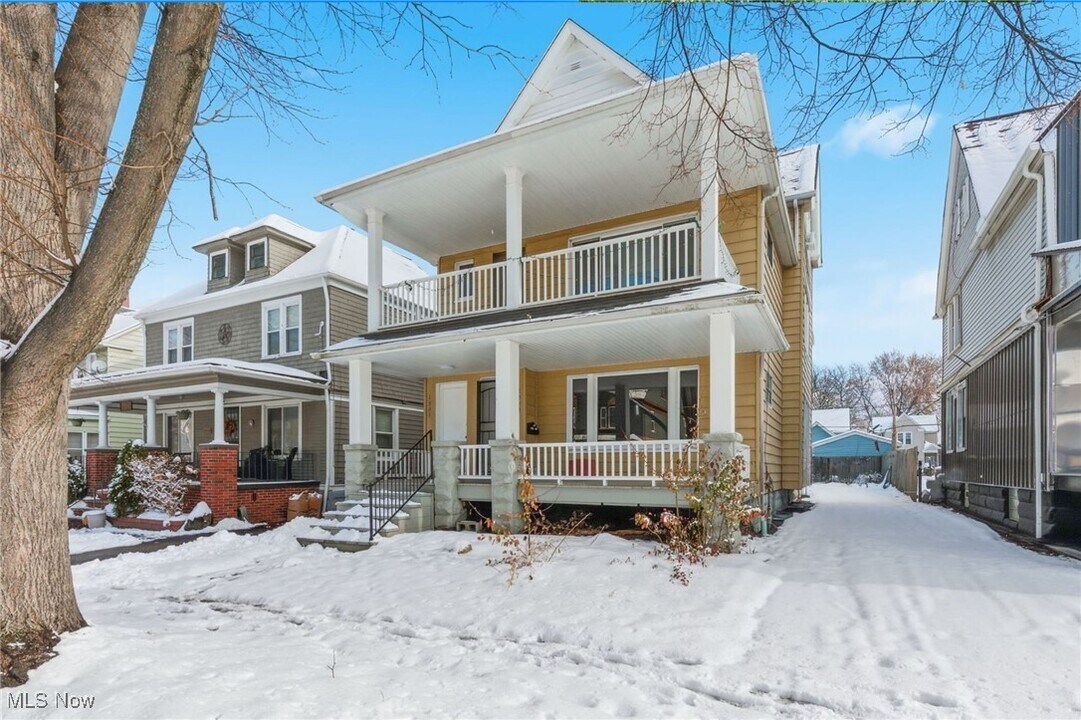 1323 W 89th St in Cleveland, OH - Building Photo